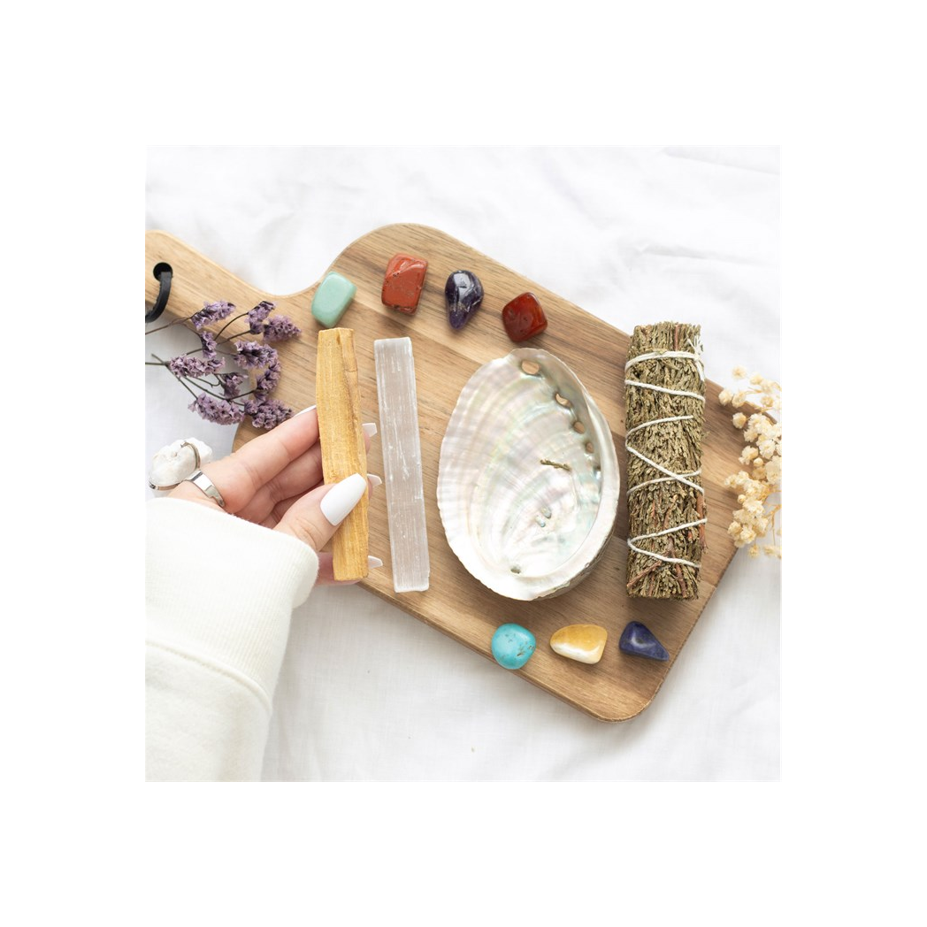 Divine Energy Smudge and Stone Wellness Kit N/A