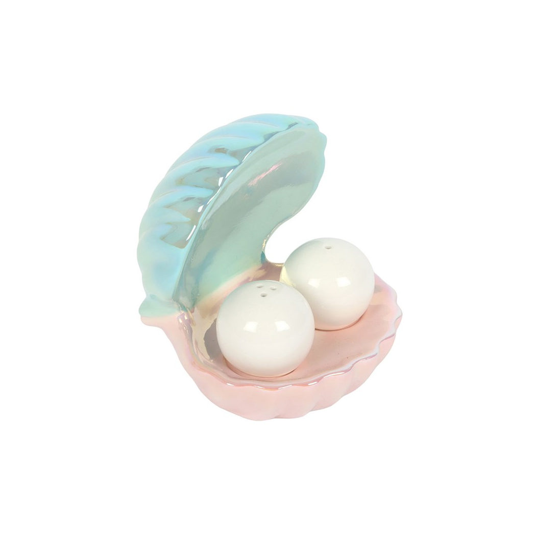 Clam Shell Salt and Pepper Shakers N/A