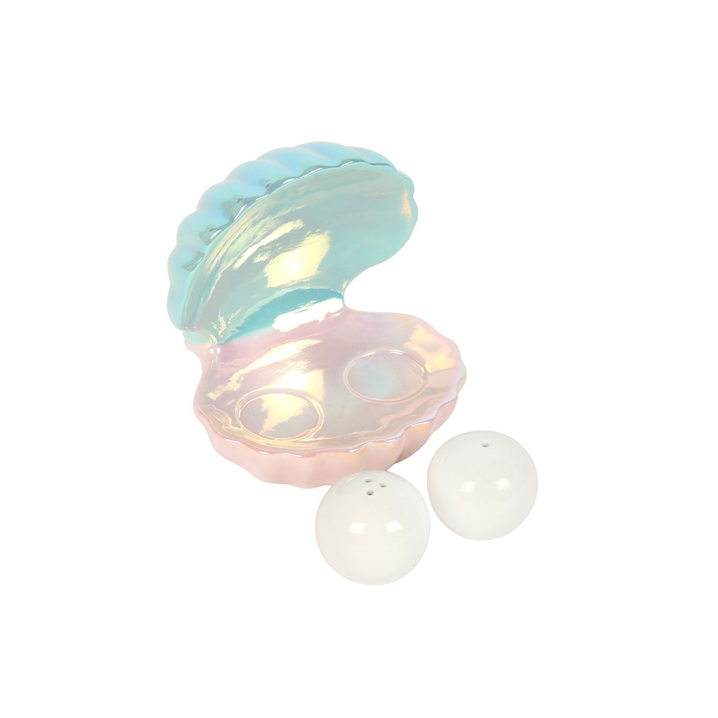 Clam Shell Salt and Pepper Shakers N/A