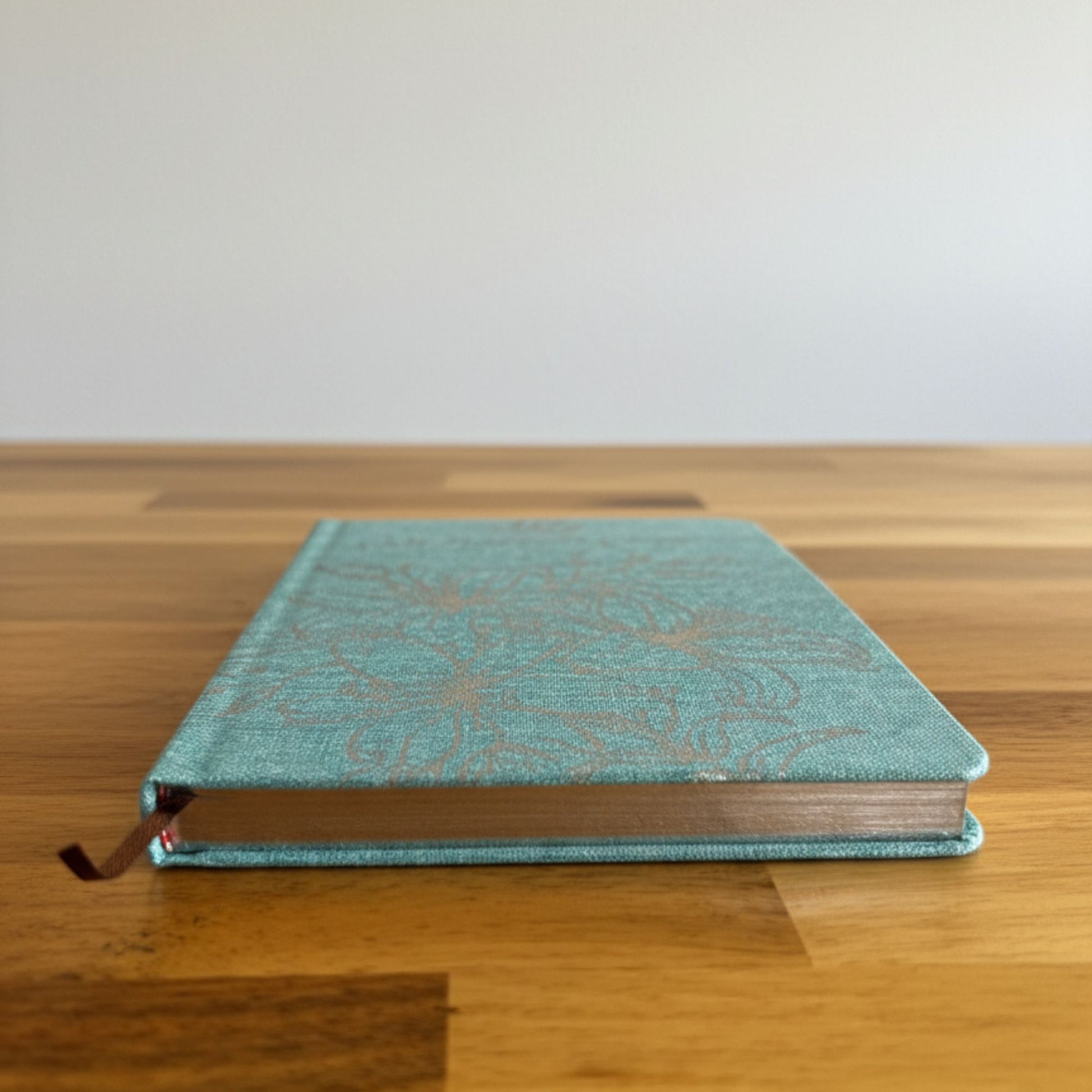 Blue Gratitude Journal with Silver Lining - 120 pages - I am Thankful For AW Dropship UK