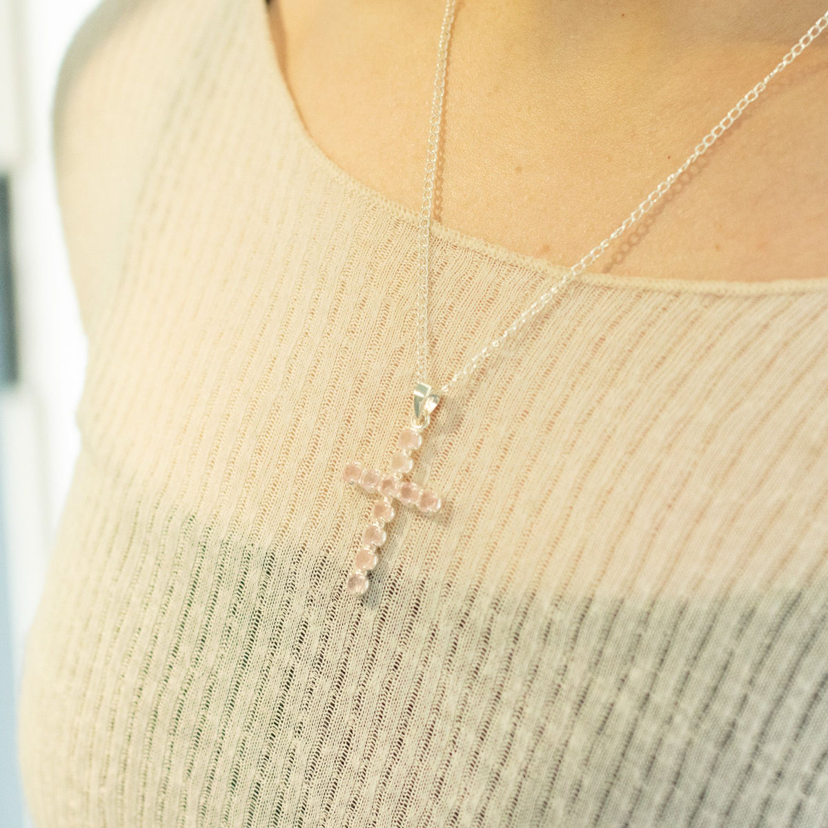 Indian Devotional Pendant - Silver Plated (45cm Chain)- Rose Quartz Crucifix AW Dropship UK