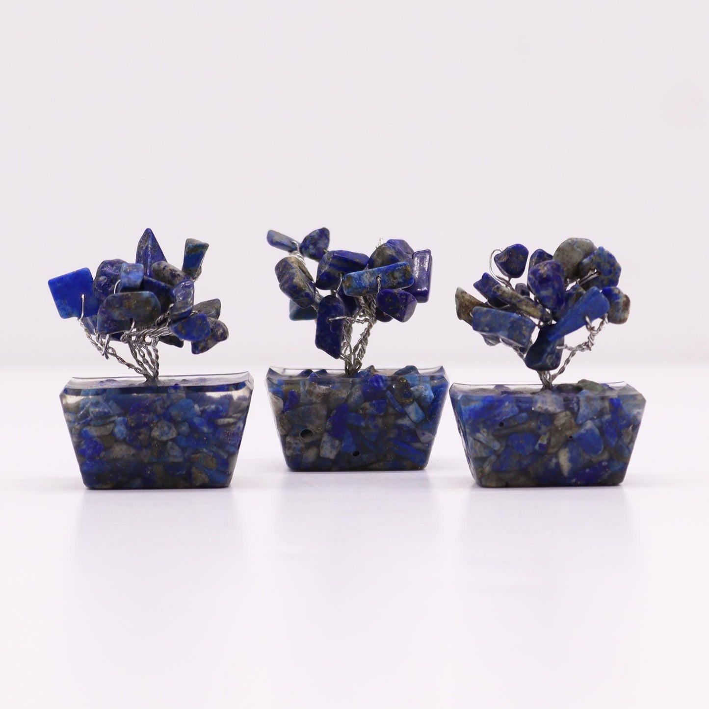 Mini Gemstone Tree On Orgonite Base - Sodalite (15 stones) AW Dropship UK