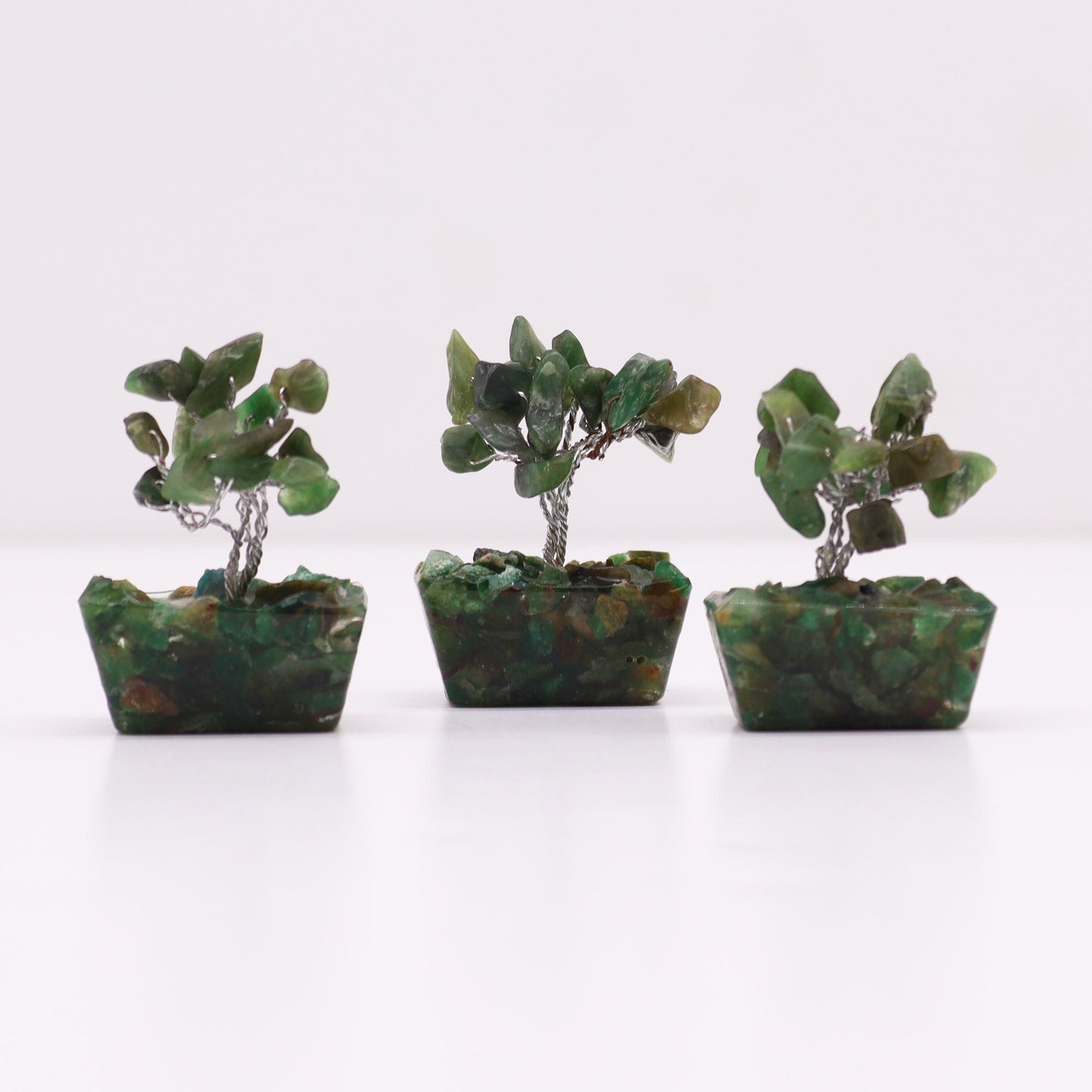 Mini Gemstone Tree On Orgonite Base - Green Aventurine (15 stones) AW Dropship UK