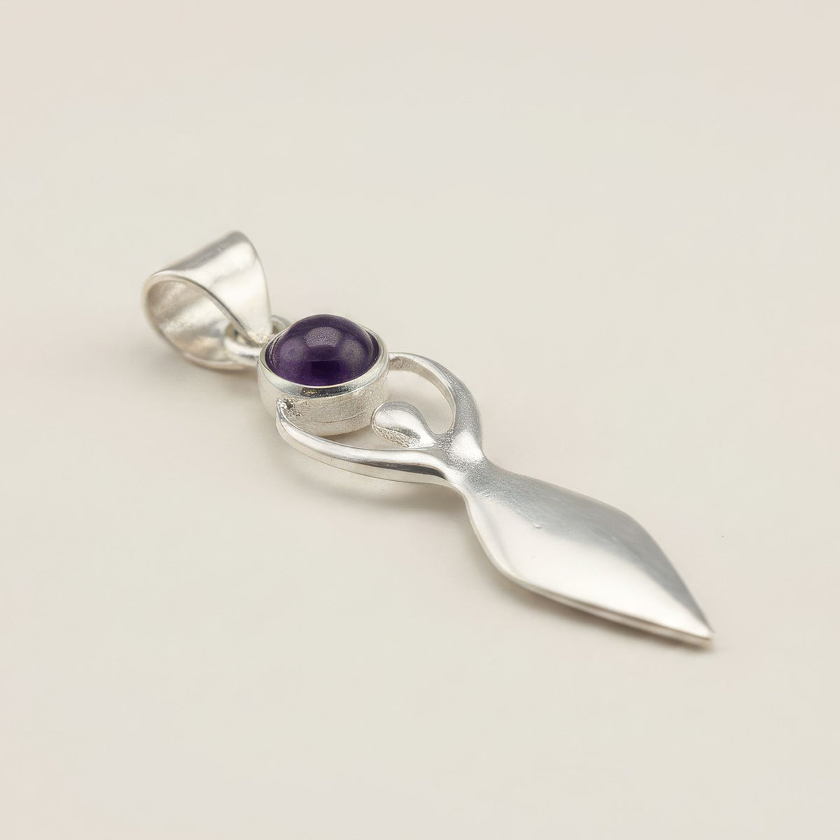 Indian Devotional Pendant - Silver Plated (45cm Cord)- Goddess Amethyst AW Dropship UK