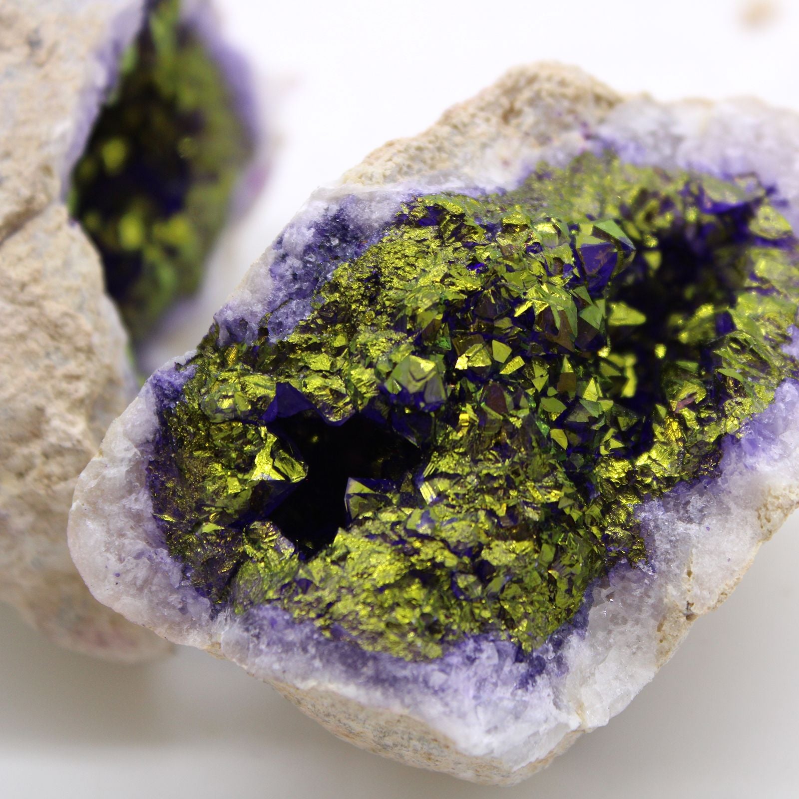 Coloured Calsite Geodes - Natural Rock - Purple & Gold AW Dropship UK