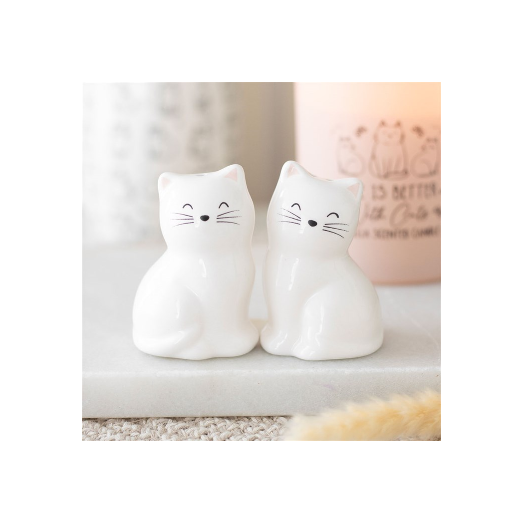 White Cat Shaped Salt and Pepper Shakers N/A