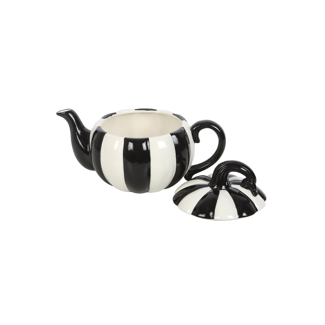 Halloween pumpkin teapot for autumn tea