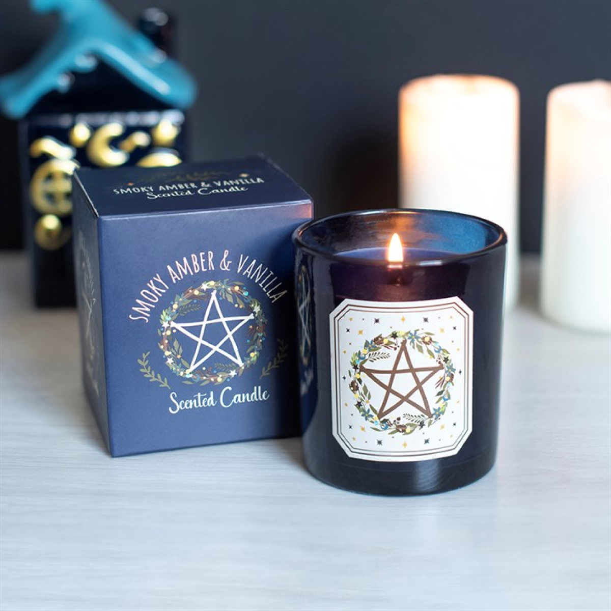 Solstice Wreath Smoky Amber & Vanilla Candle N/A