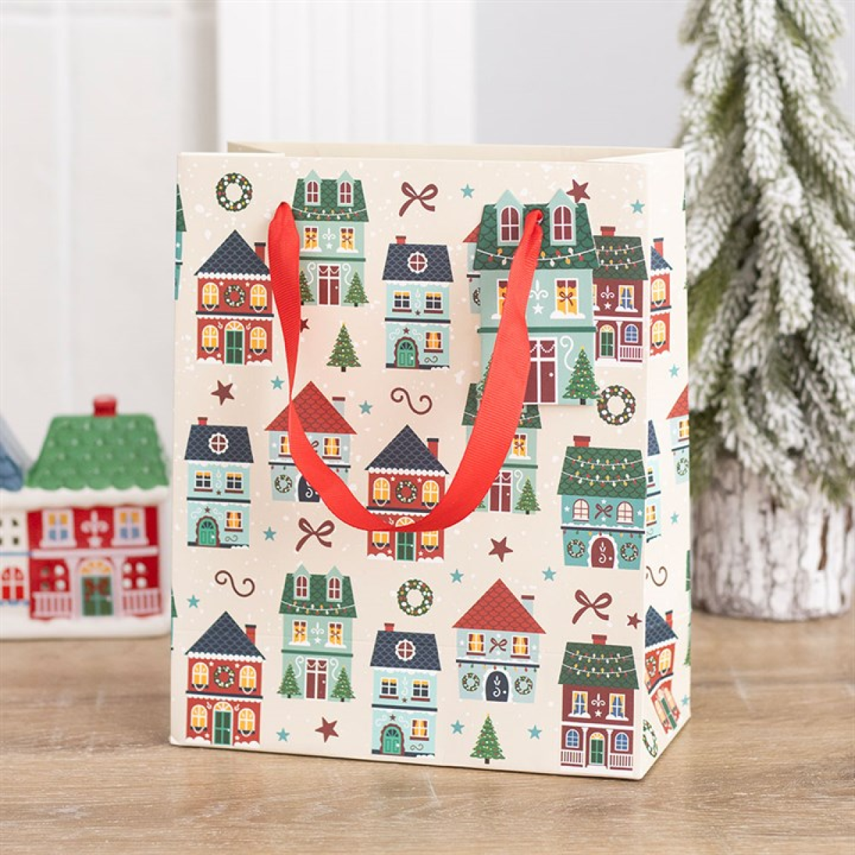 Christmas Street Print Gift Bag N/A
