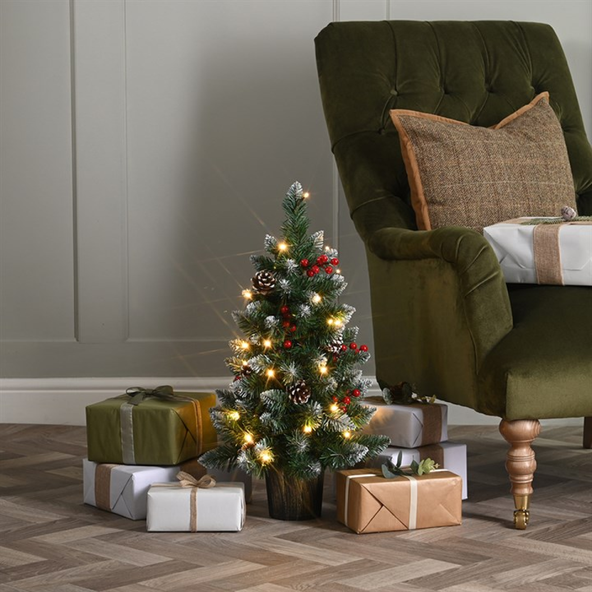 60cm Prelit Potted Christmas Tree N/A